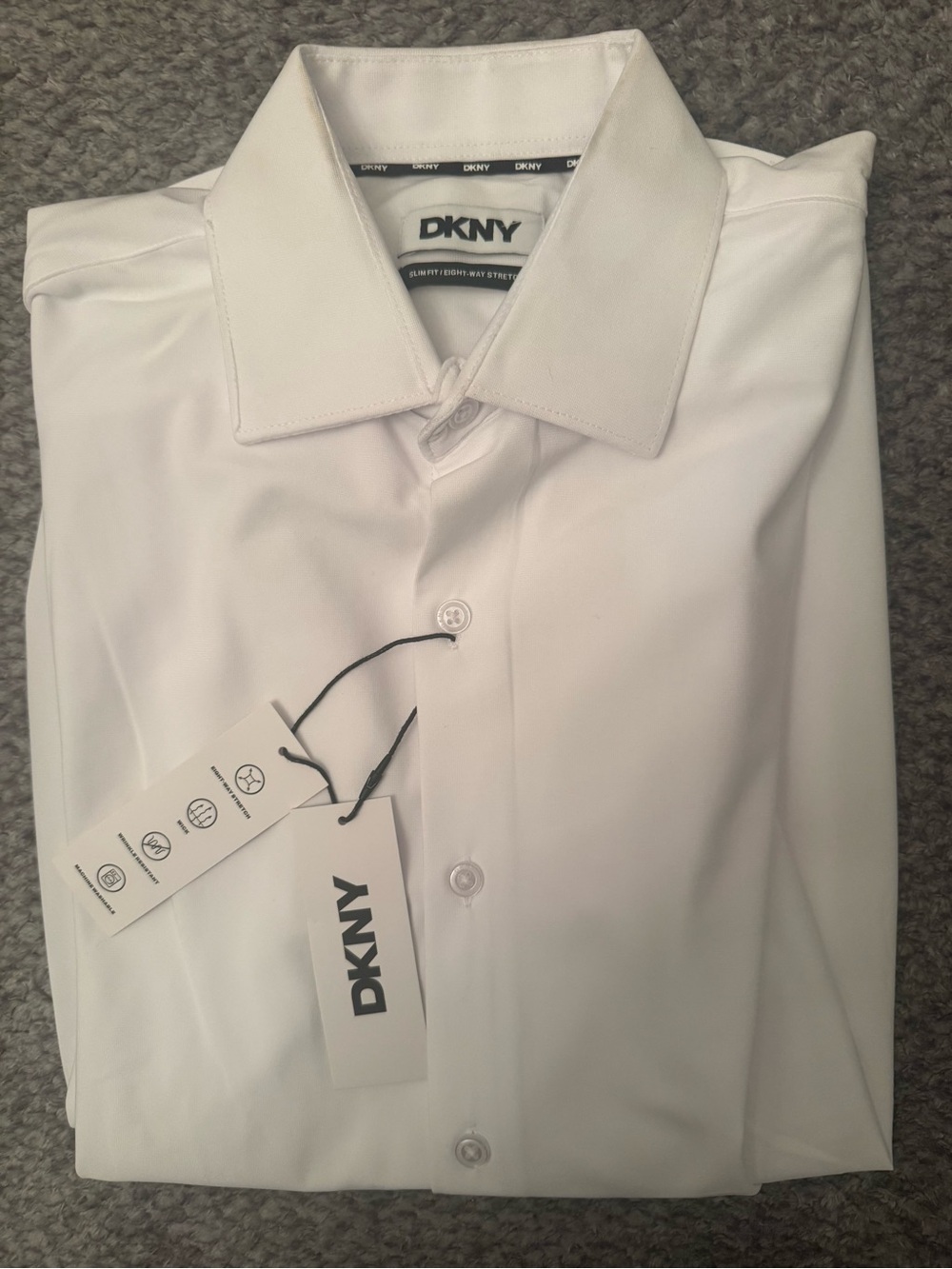 DKNY Men's White Dress Shirt Button Up Collared, Size Small NWT
Slim Fit
72 /00
